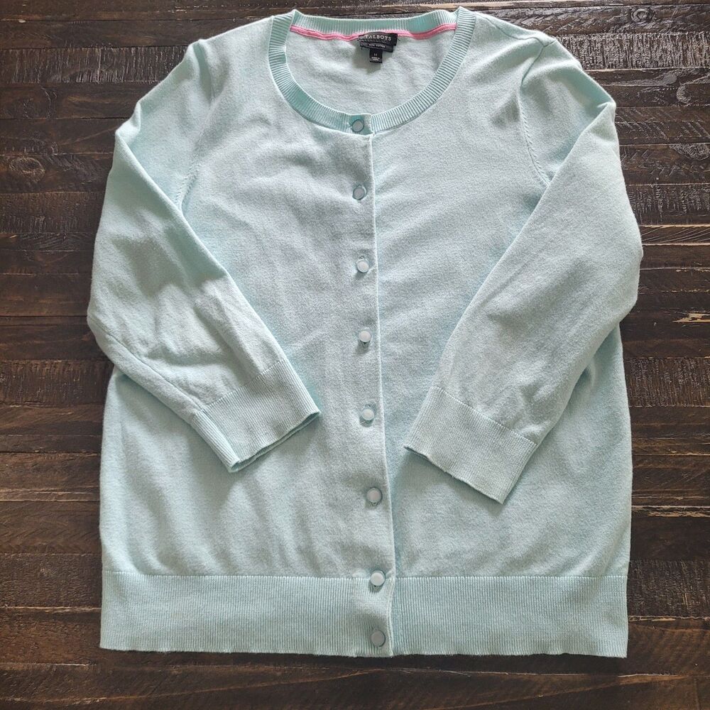 Talbots Women’s Medium Sea Salt Wide Placket Charming Cardigan – Classic Knit